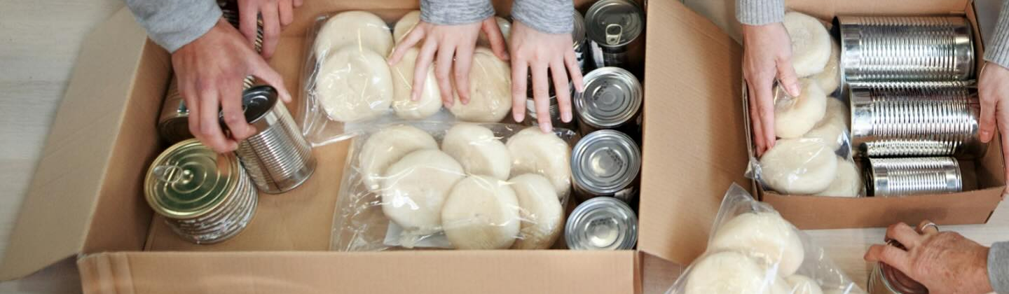 No distribuïm aliments de forma directa.